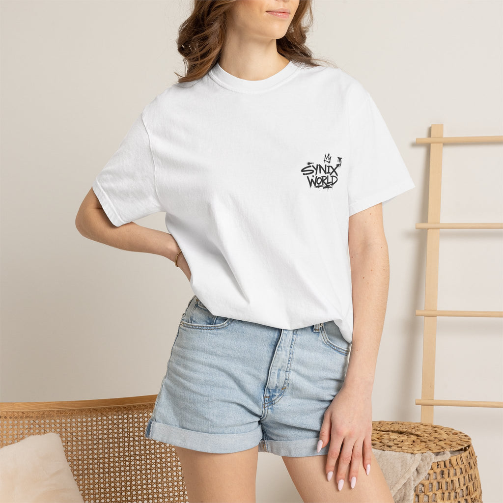 T-Shirt — SYNIX WORLD Graffiti Logo Tee (Streetwear, Urban Art Style)